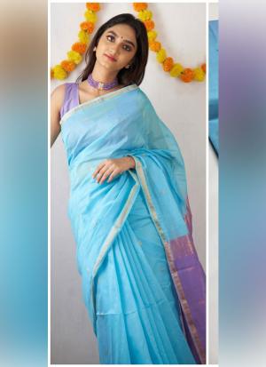 Sky Blue Silk Cotton Saree with Sleek Borders & Contrast Pallu