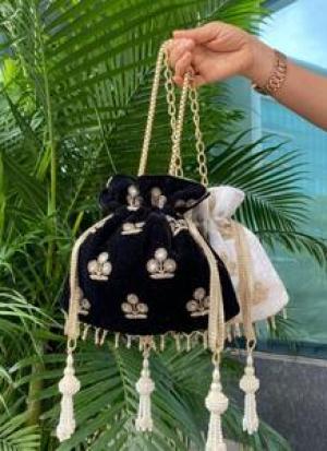 Black Velvet Potli